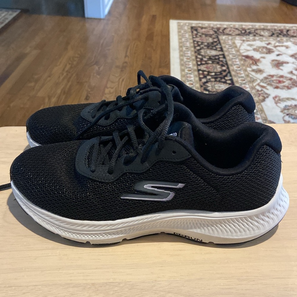 Skechers GO RUN sneakers